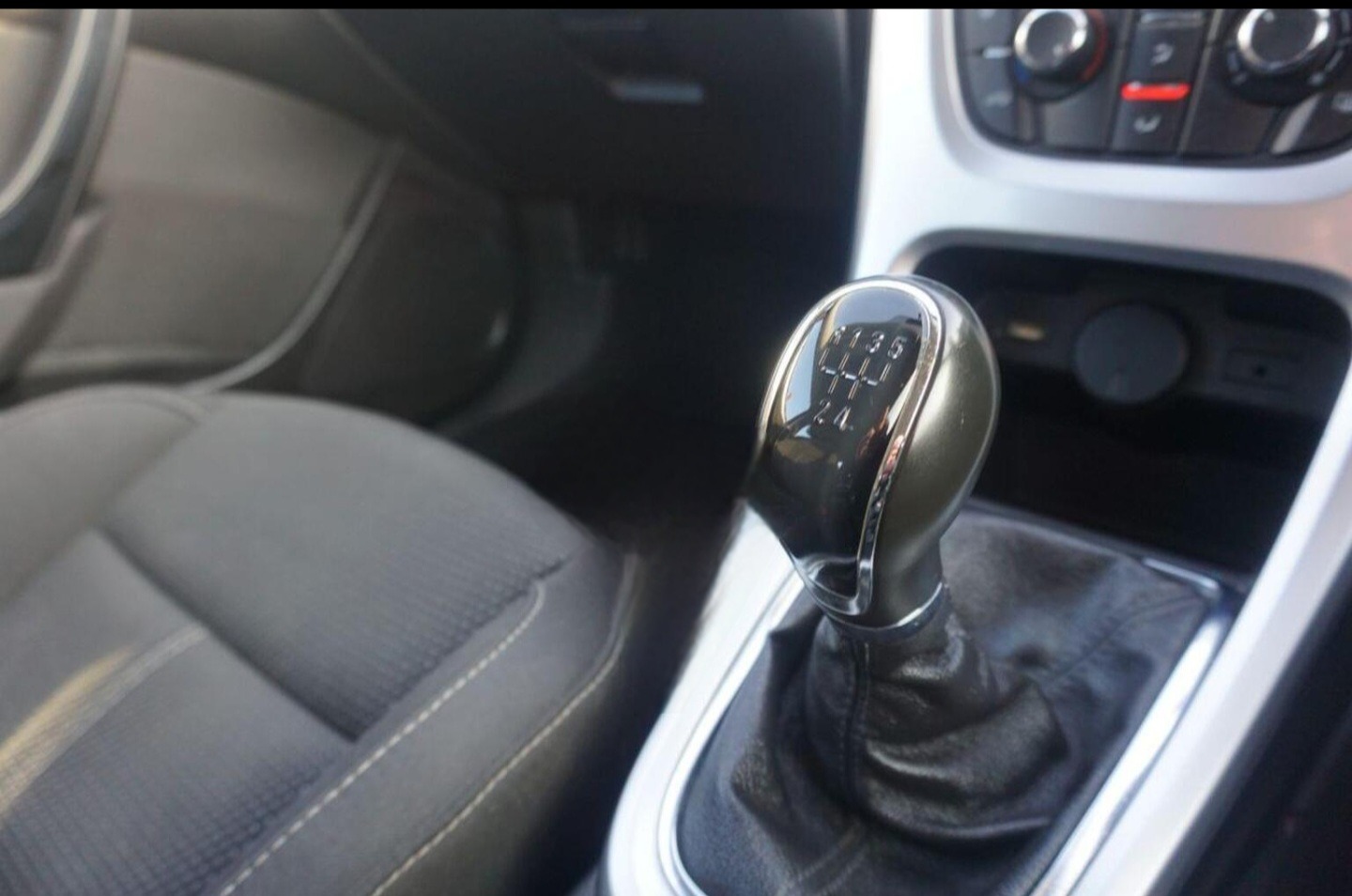 Used Vauxhall Astra 2015 for sale - 77492566: Photo 26