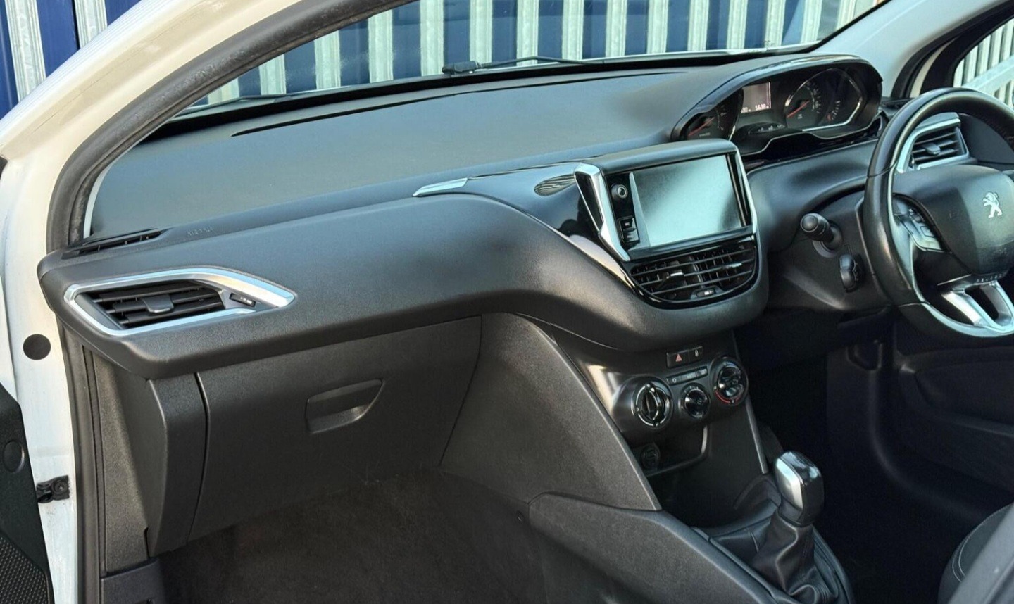 Used Peugeot 208 2015 for sale - 77168734: Photo 5