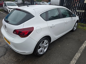 Used Vauxhall Astra 2015 for sale - 78953799: Photo
