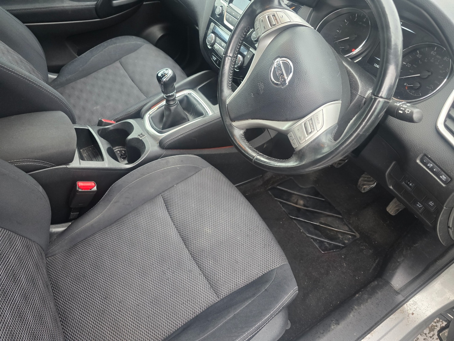 Used Nissan Qashqai 2014 for sale - 76860130: Photo 10