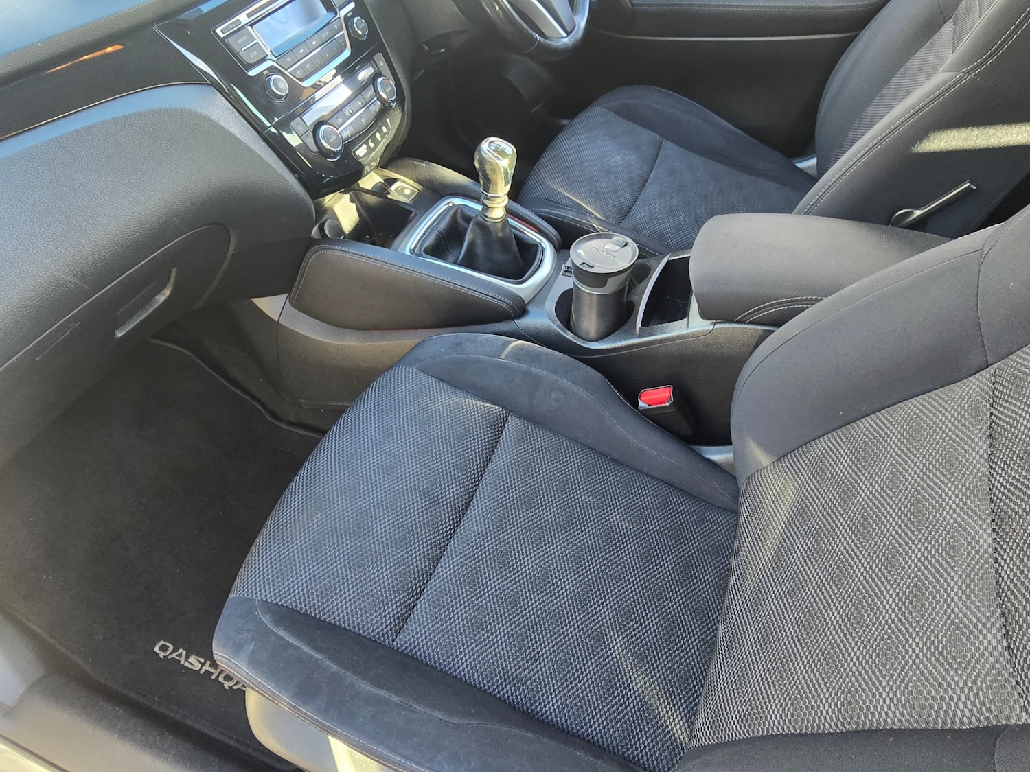 Used Nissan Qashqai 2014 for sale - 76860130: Photo 30