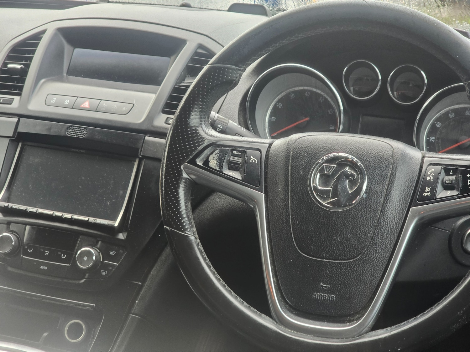 Used Vauxhall Insignia 2013 for sale - 76860594: Photo 8