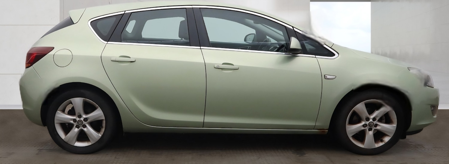 Used Vauxhall Astra 2011 for sale - 78109888: Photo 8