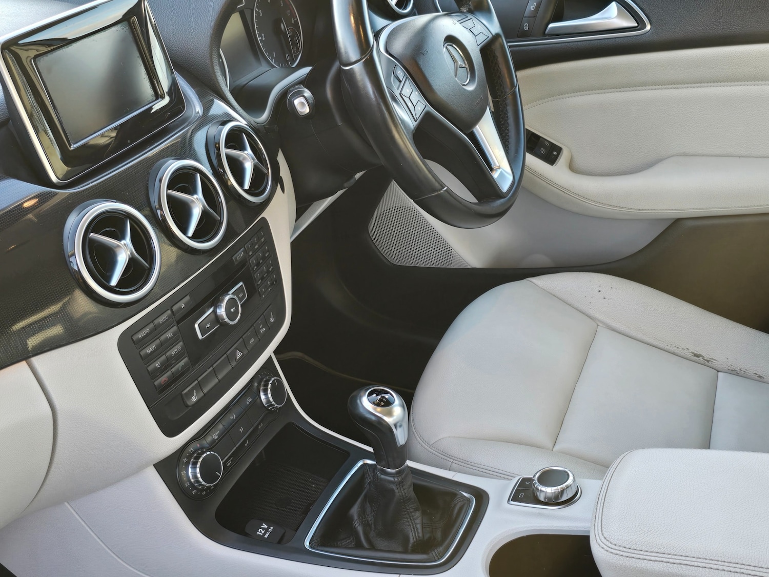 Used Mercedes-Benz B Class 2012 for sale - 77248824: Photo 11