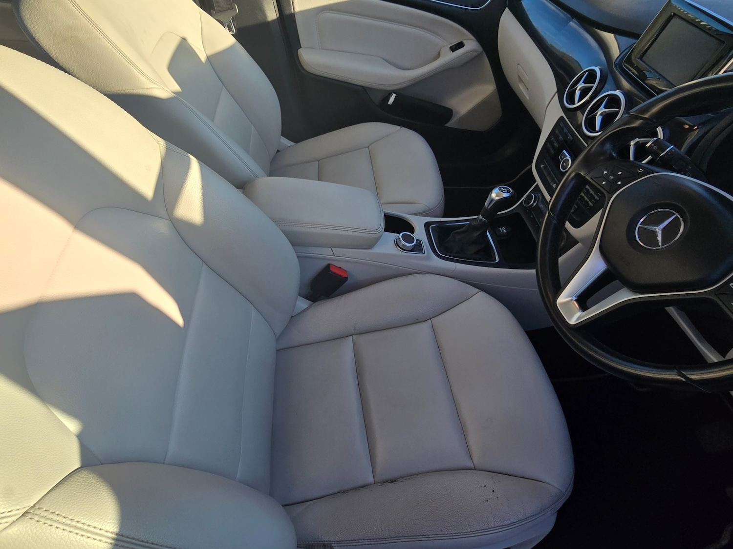 Used Mercedes-Benz B Class 2012 for sale - 77248824: Photo 17