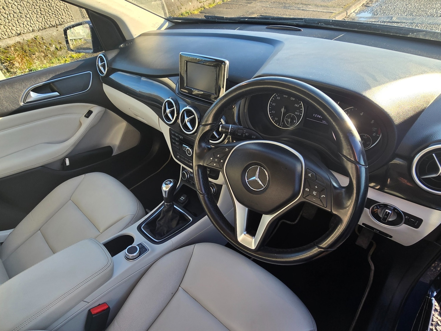 Used Mercedes-Benz B Class 2012 for sale - 77248824: Photo 8