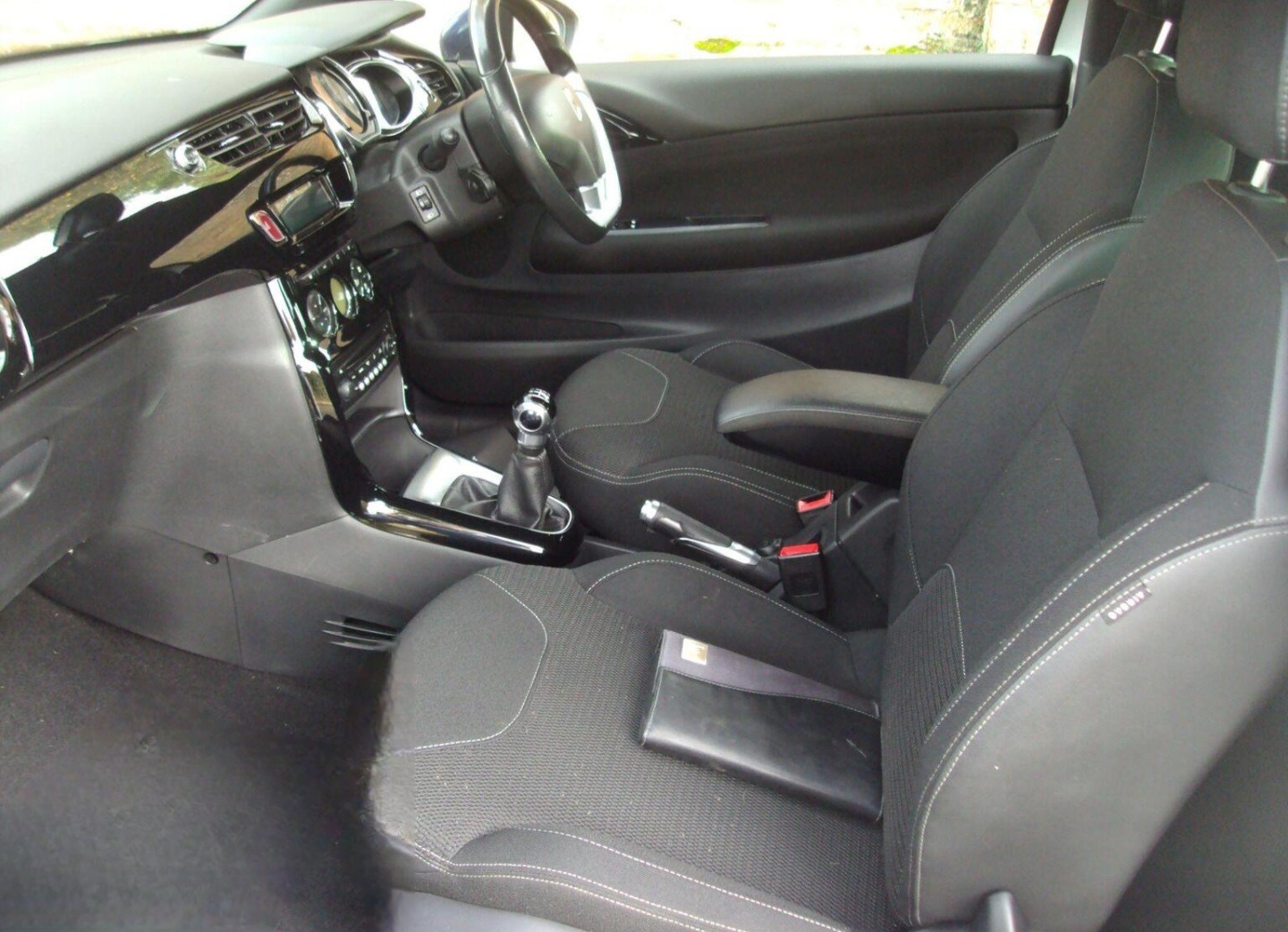 Used Citroen DS3 2013 for sale - 76952211: Photo 6
