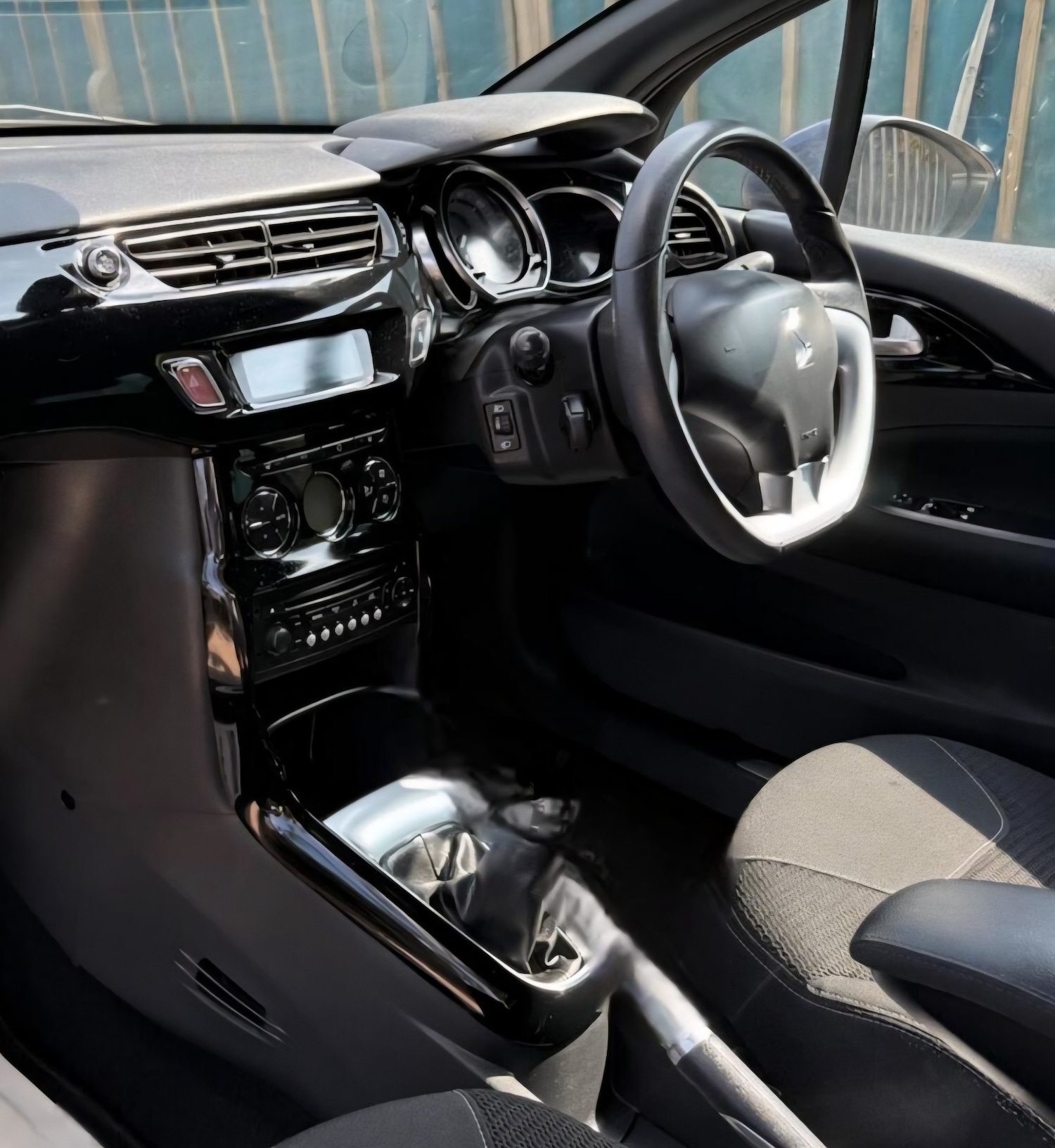 Used Citroen DS3 2013 for sale - 76952211: Photo 9