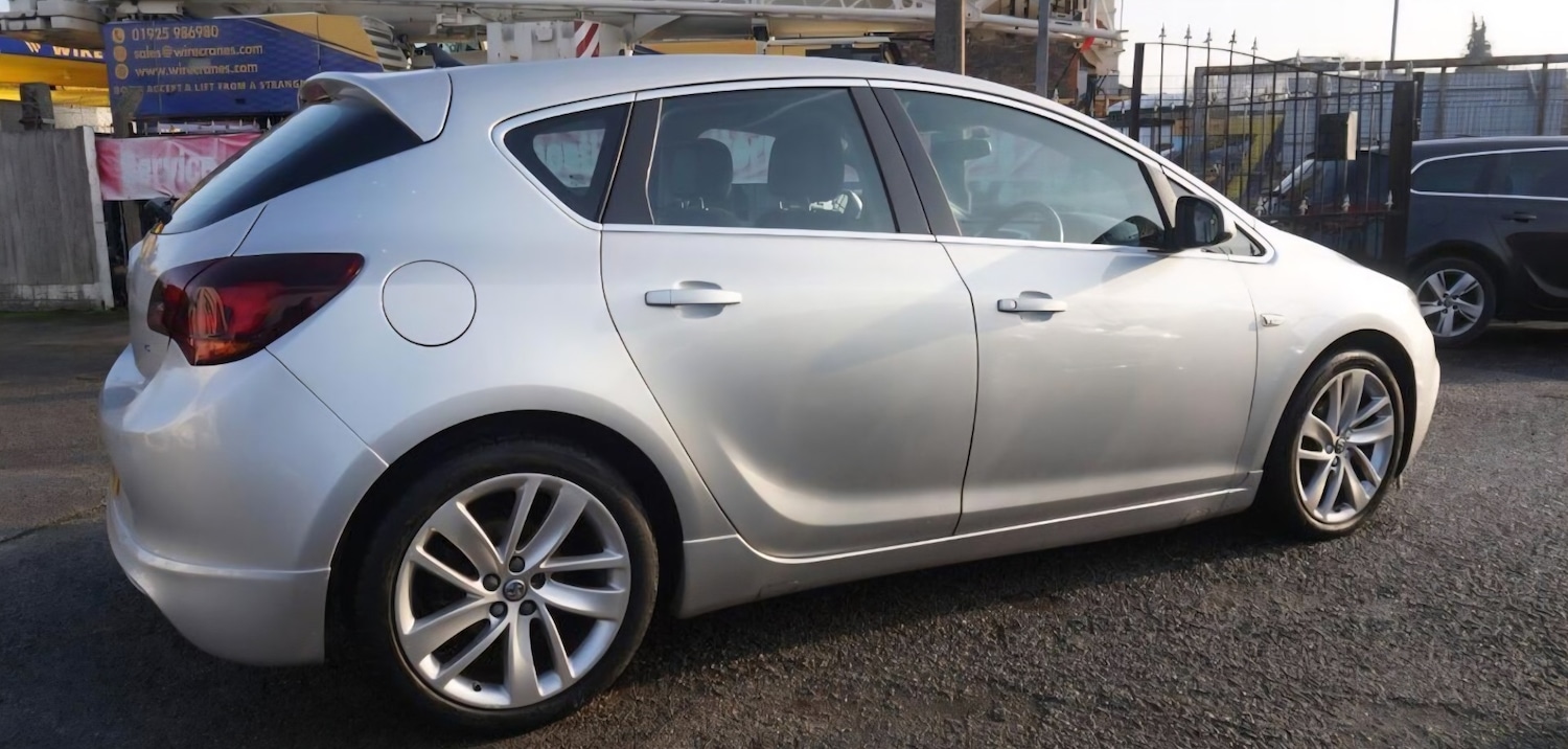 Used Vauxhall Astra 2015 for sale - 77461991: Photo 3