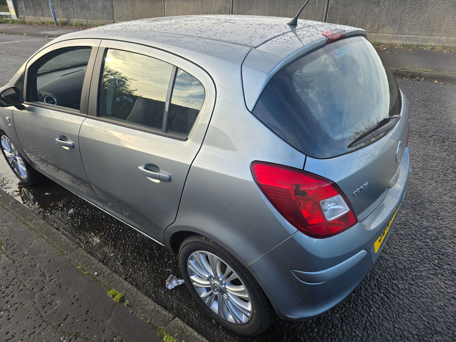 Used Vauxhall Corsa 2013 for sale - 76860111: Photo 2