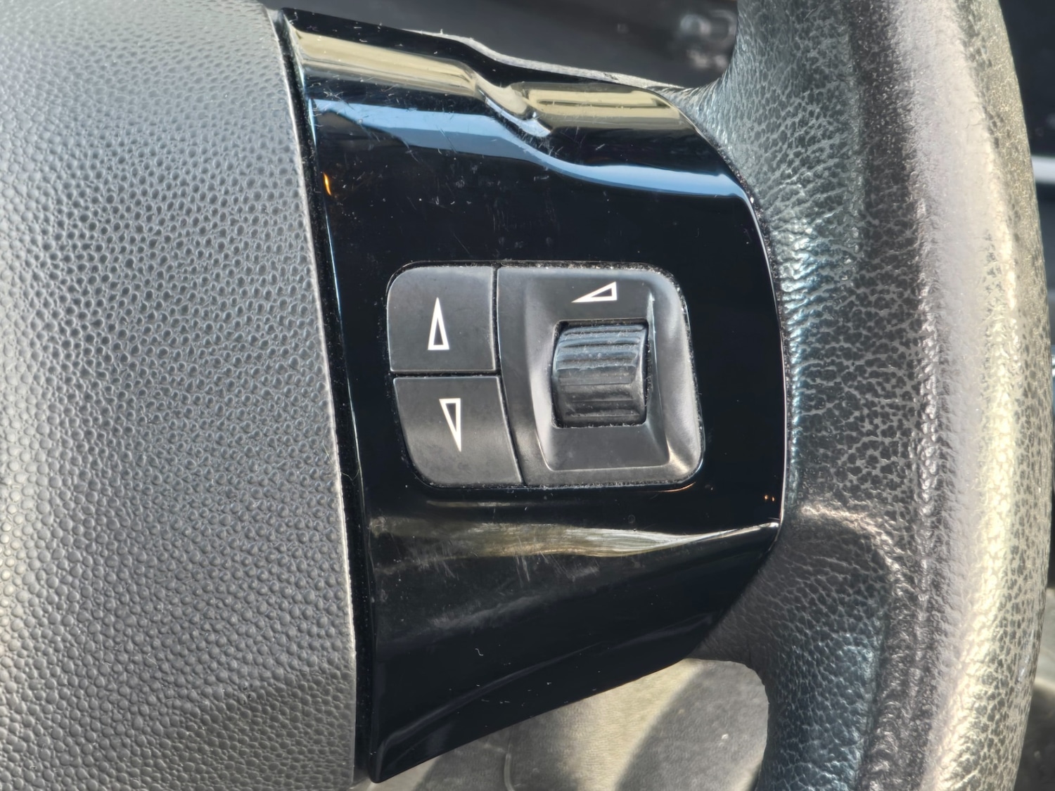 Used Vauxhall Corsa 2013 for sale - 76860111: Photo 28