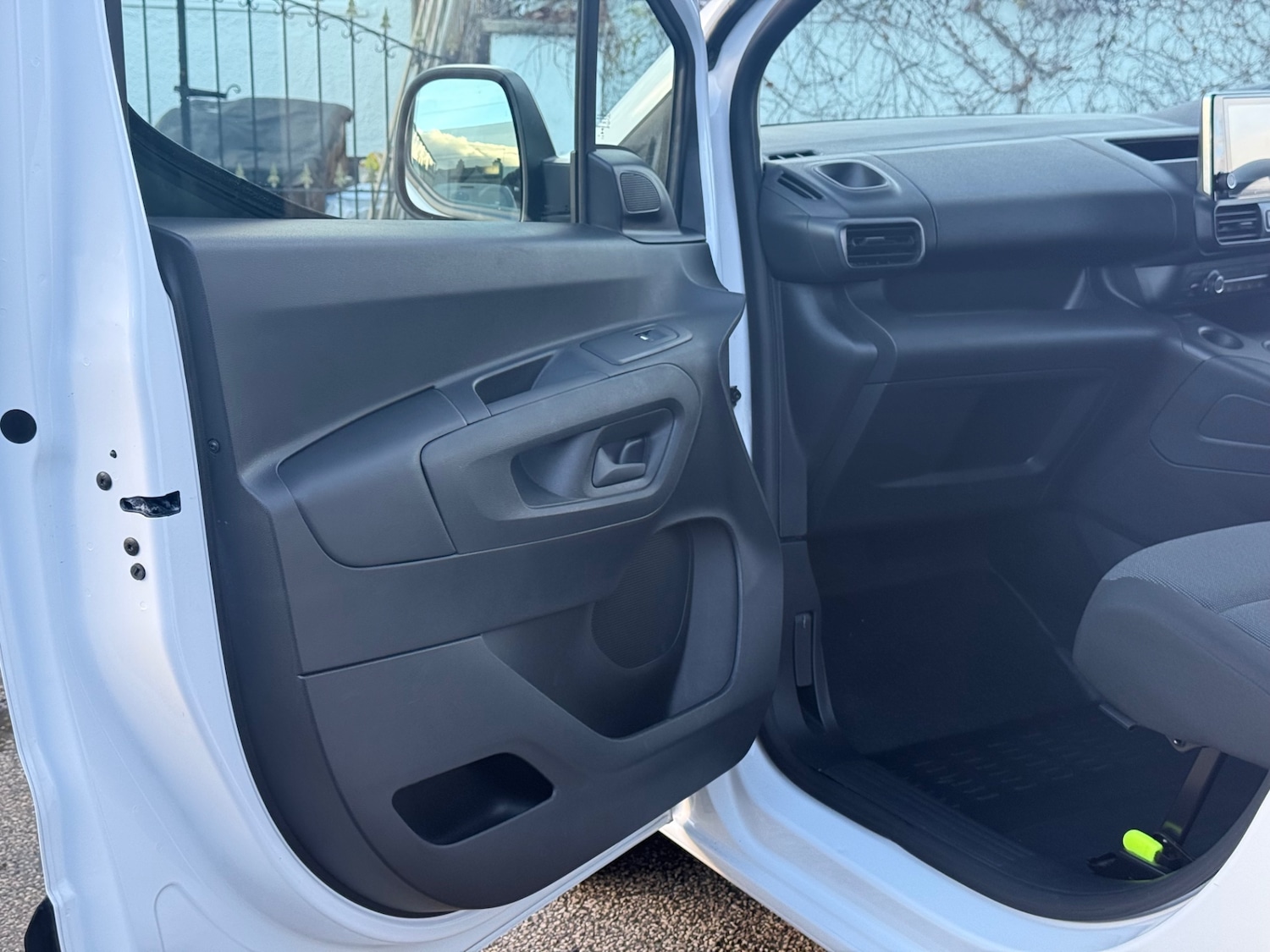 Used Peugeot Partner 2023 for sale - 77418588: Photo 22