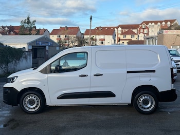 Used Peugeot Partner 2023 for sale - 77418588: Photo