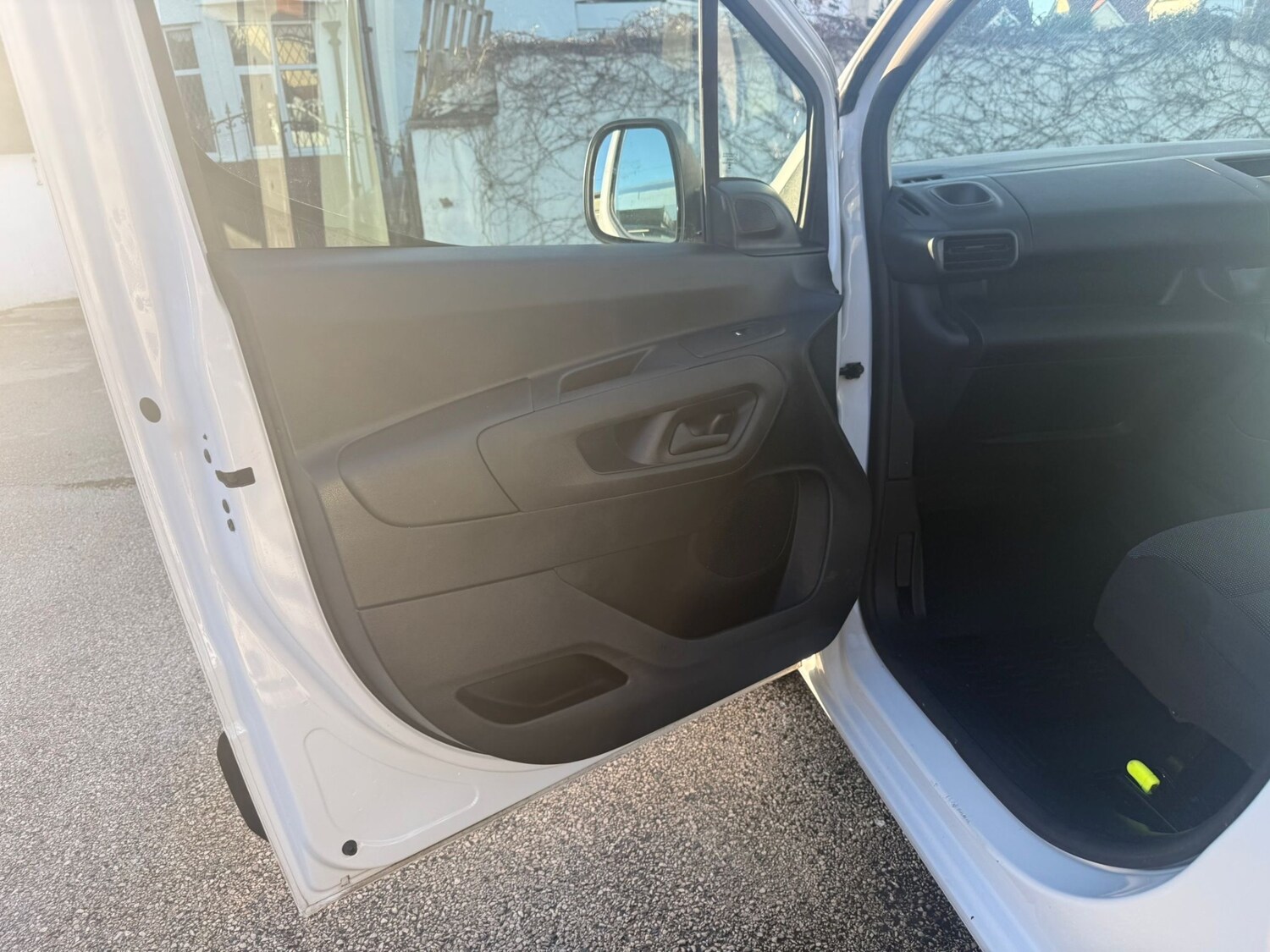 Used Peugeot Partner 2024 for sale - 77409932: Photo 12