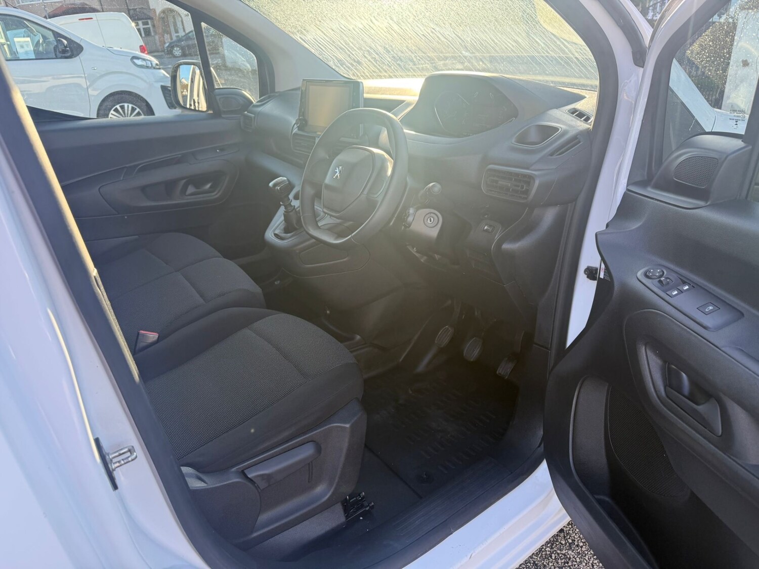 Used Peugeot Partner 2024 for sale - 77409932: Photo 15