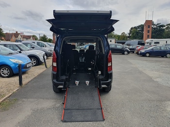 Used Peugeot Rifter 2020 for sale - 75852415: Photo