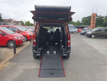 2021 (21) - BlueHDi Allure Premium 1.5 Wheelchair Accessible Vehicle 5-Door