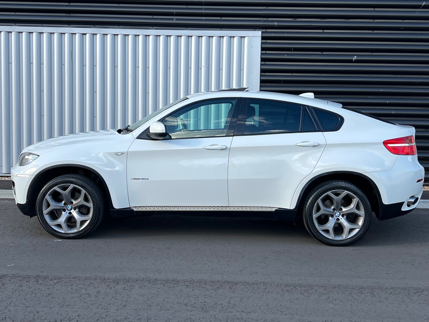 Used BMW X6 2011 for sale - 78081967: Photo 2