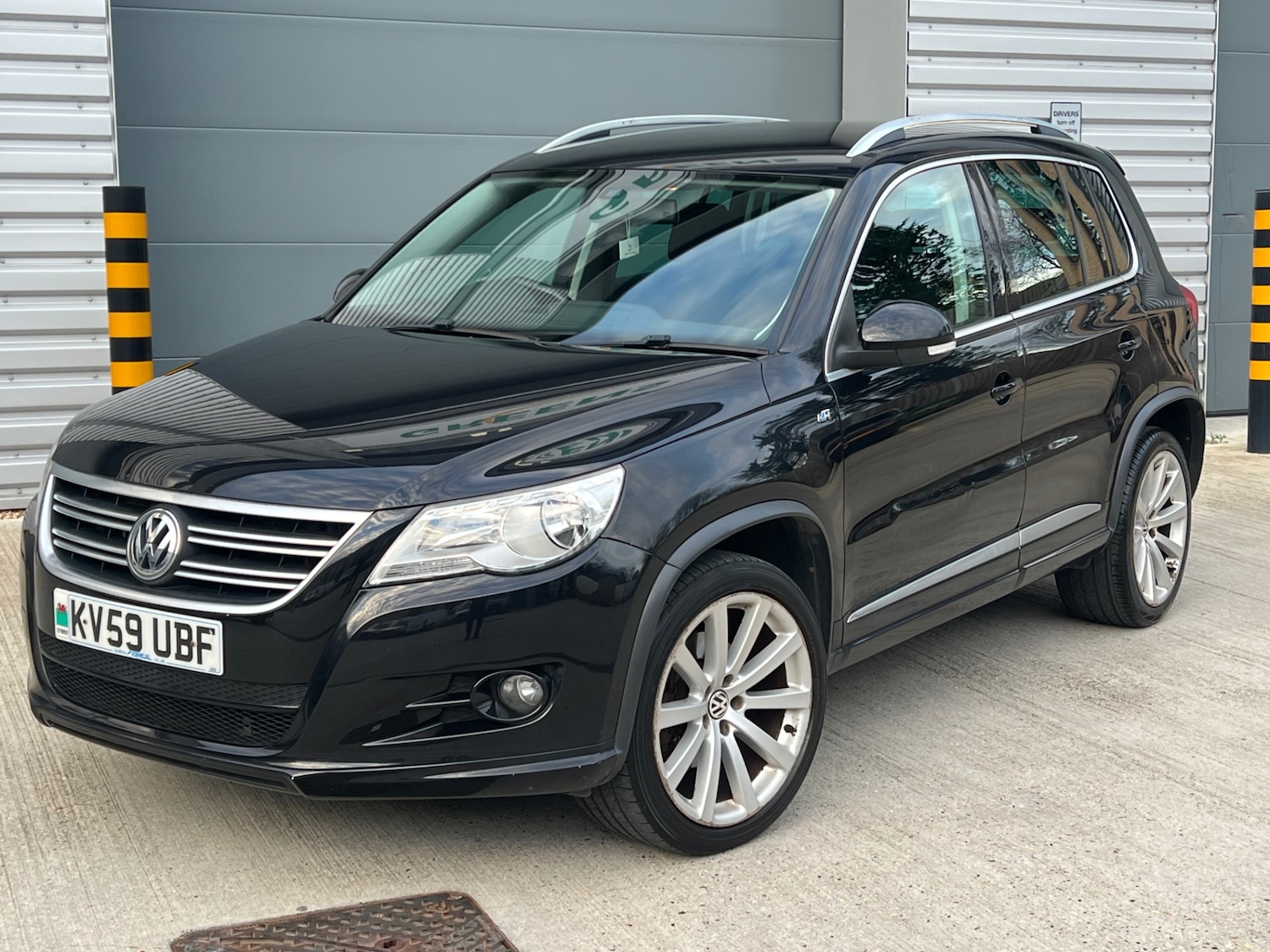 Used Volkswagen Tiguan 2009 for sale - 76467950: Photo 1