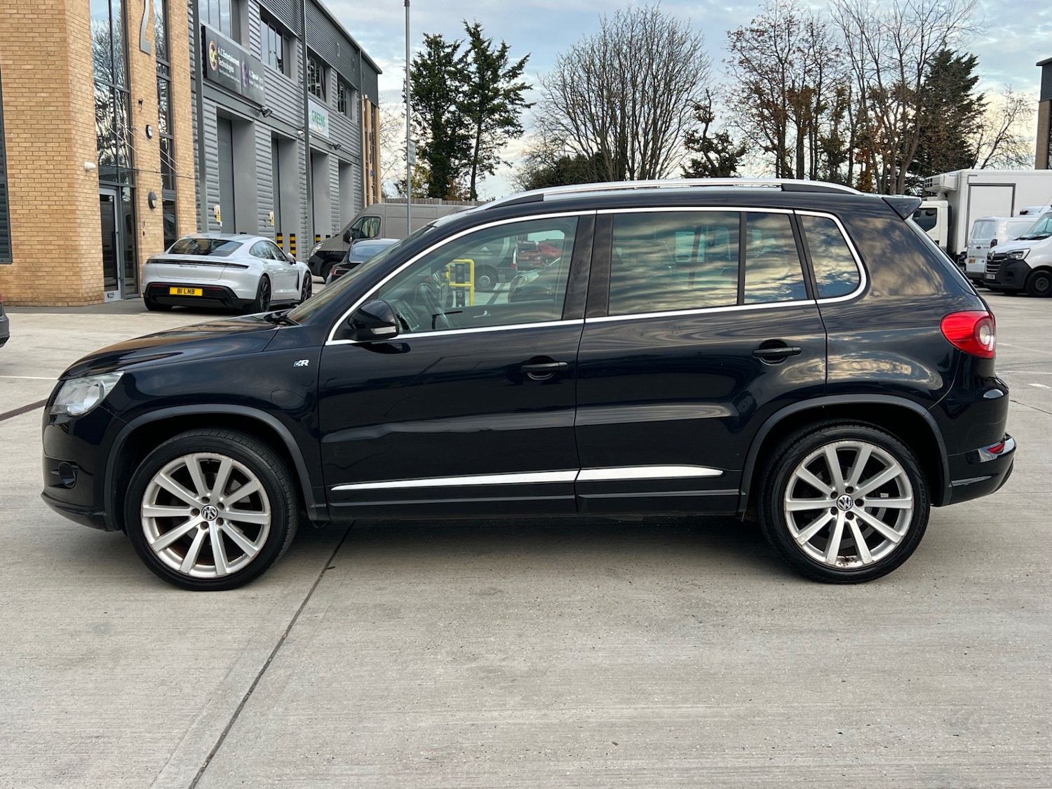 Used Volkswagen Tiguan 2009 for sale - 76467950: Photo 3