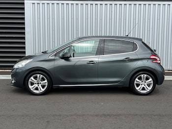 Used Peugeot 208 2013 for sale - 78243042: Photo