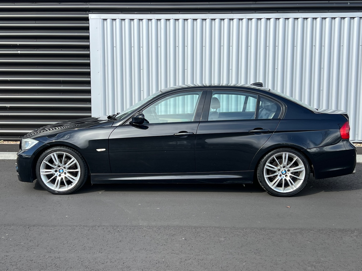Used BMW 3 Series 2010 for sale - 78031809: Photo 3