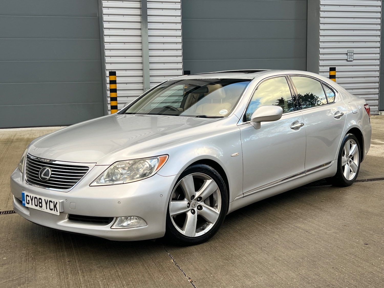 Used Lexus LS 2008 for sale - 76800772: Photo 1