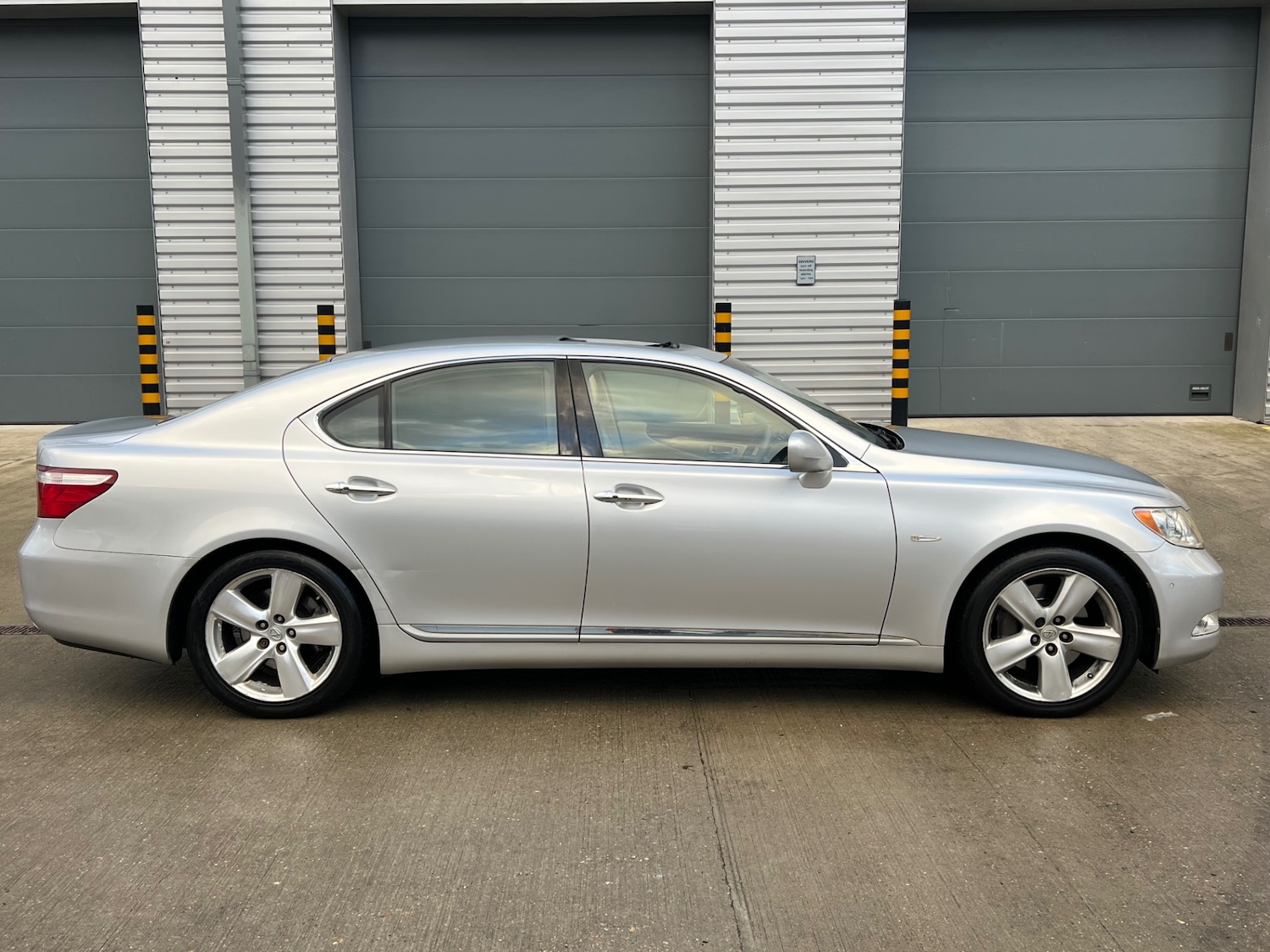 Used Lexus LS 2008 for sale - 76800772: Photo 7