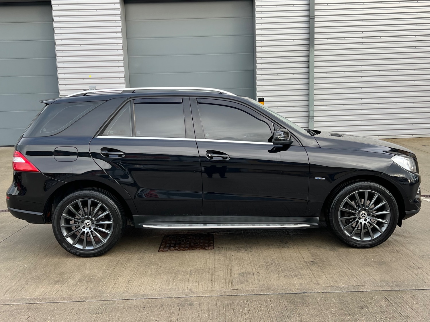 Used Mercedes-Benz M Class 2012 for sale - 76560091: Photo 5