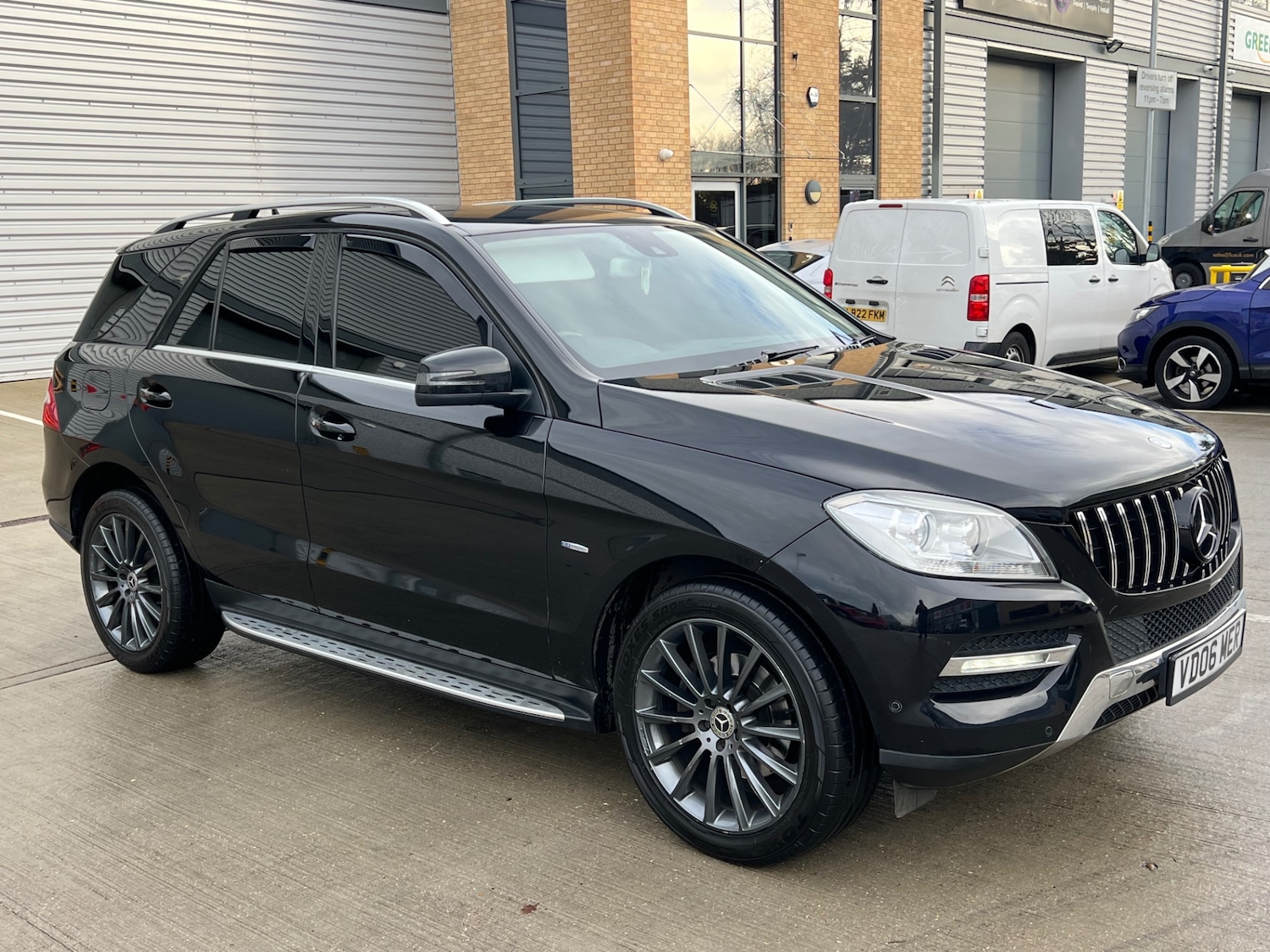 Used Mercedes-Benz M Class 2012 for sale - 76560091: Photo 6