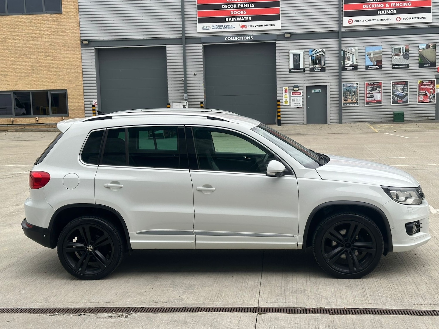 Used Volkswagen Tiguan 2015 for sale - 76313311: Photo 6