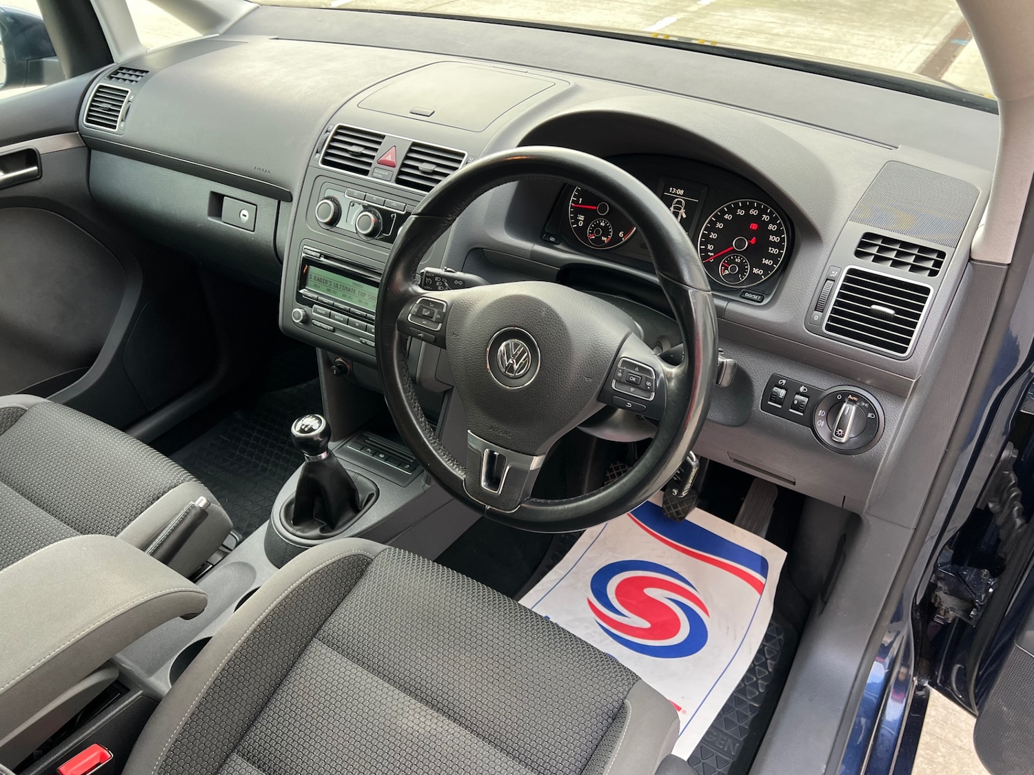 Used Volkswagen Touran 2010 for sale - 77061893: Photo 10