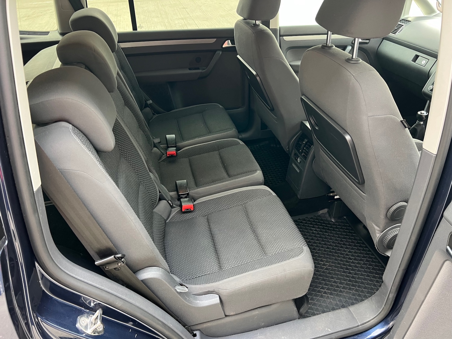 Used Volkswagen Touran 2010 for sale - 77061893: Photo 12