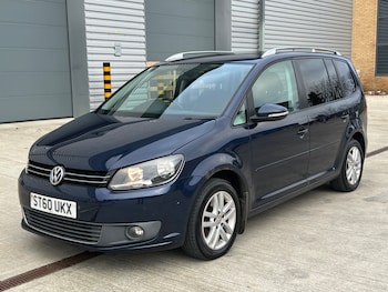 Used Volkswagen Touran 2010 for sale - 77061893: Photo