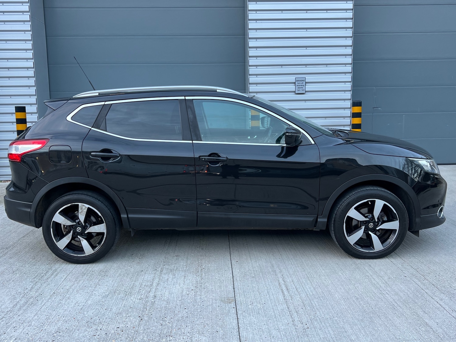 Used Nissan Qashqai 2015 for sale - 76467957: Photo 7