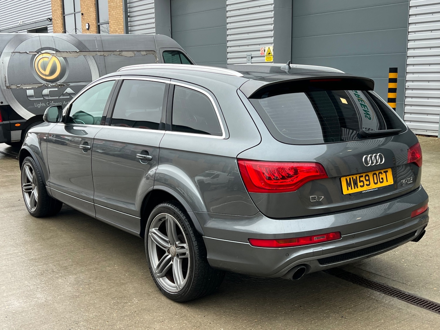 Used Audi Q7 2010 for sale - 77298295: Photo 4