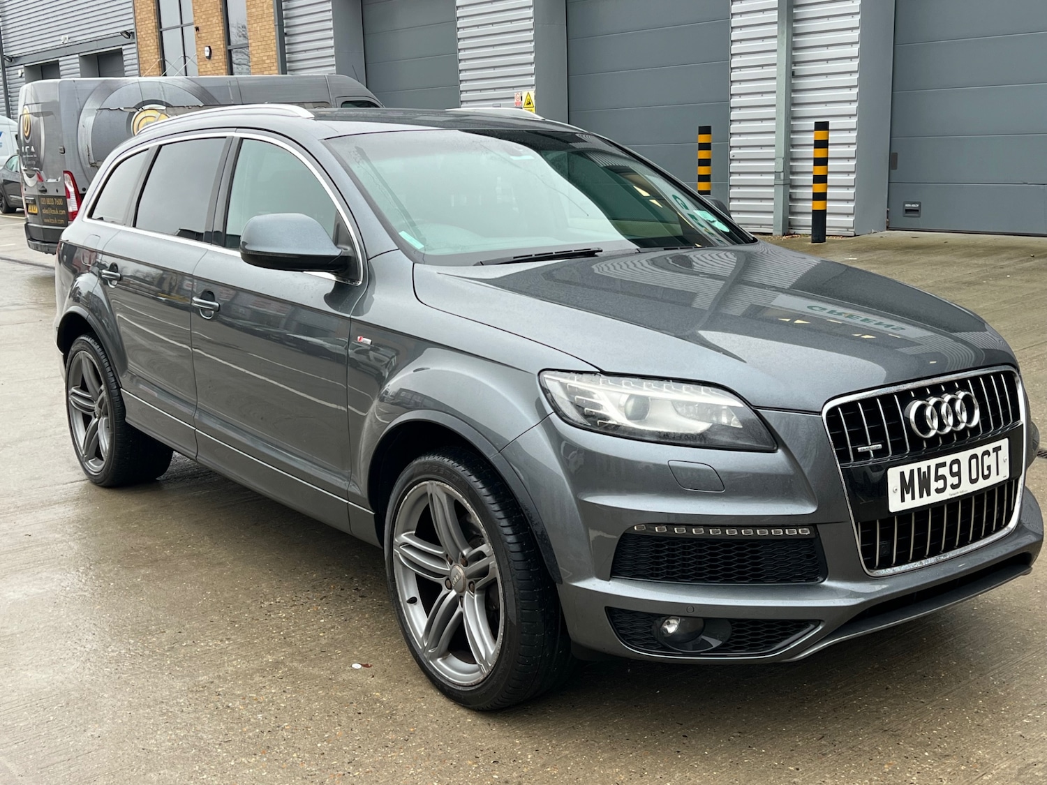 Used Audi Q7 2010 for sale - 77298295: Photo 8