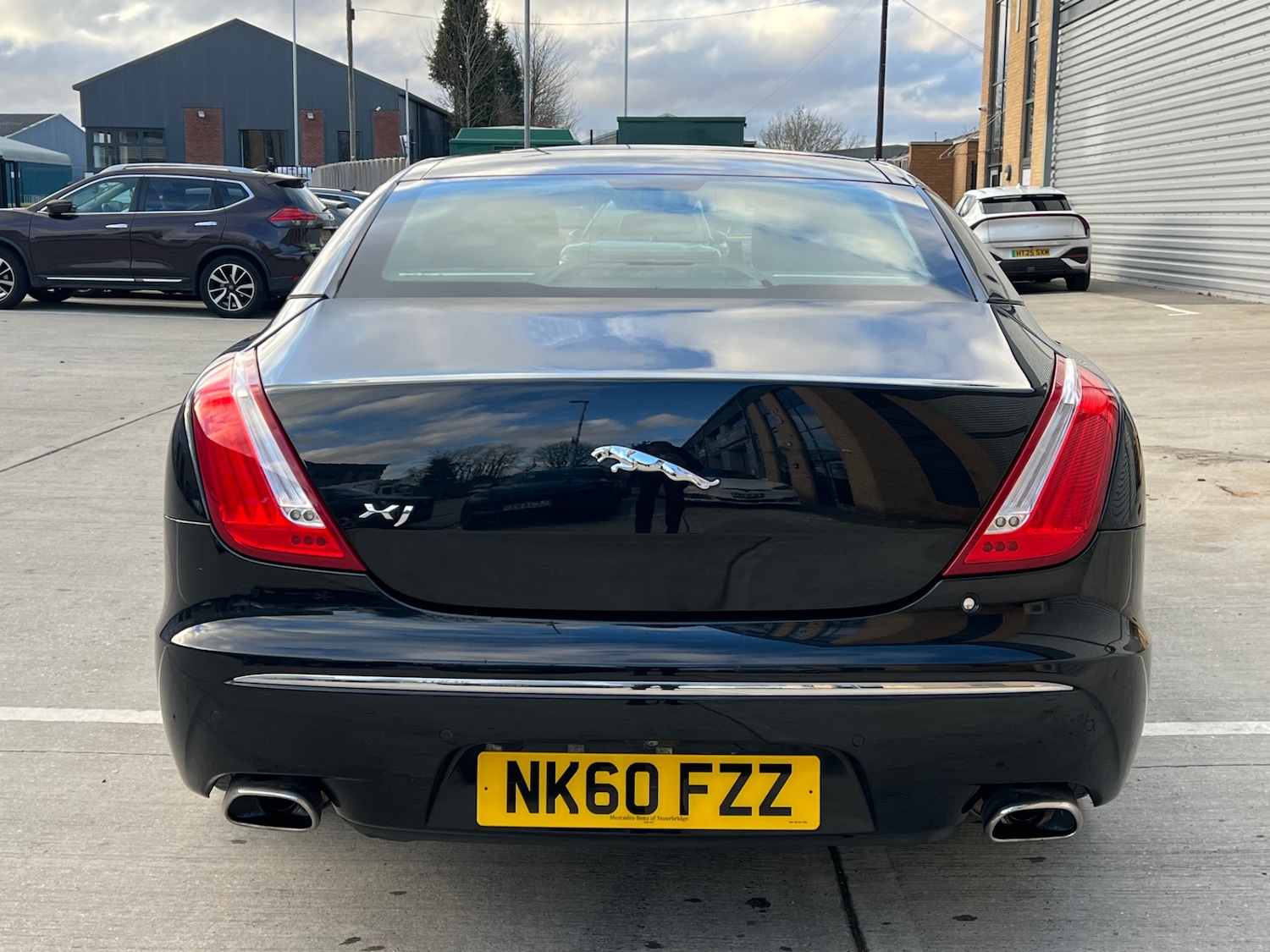 Used Jaguar XJ 2010 for sale - 77261695: Photo 5