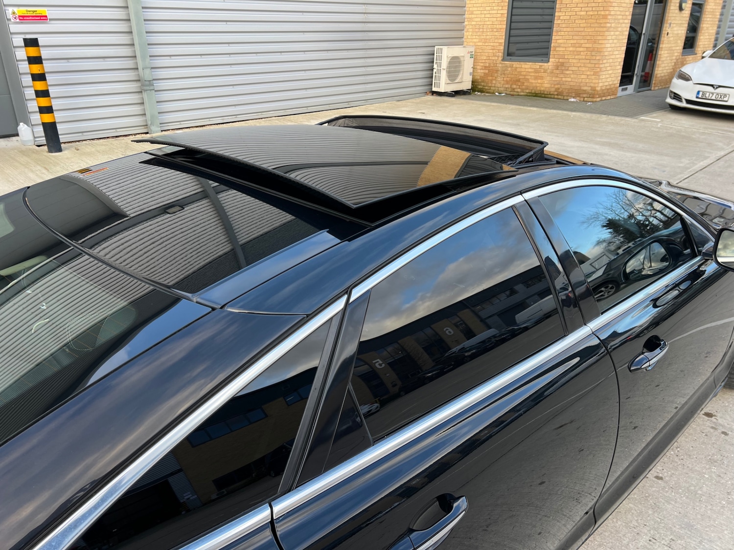 Used Jaguar XJ 2010 for sale - 77261695: Photo 9