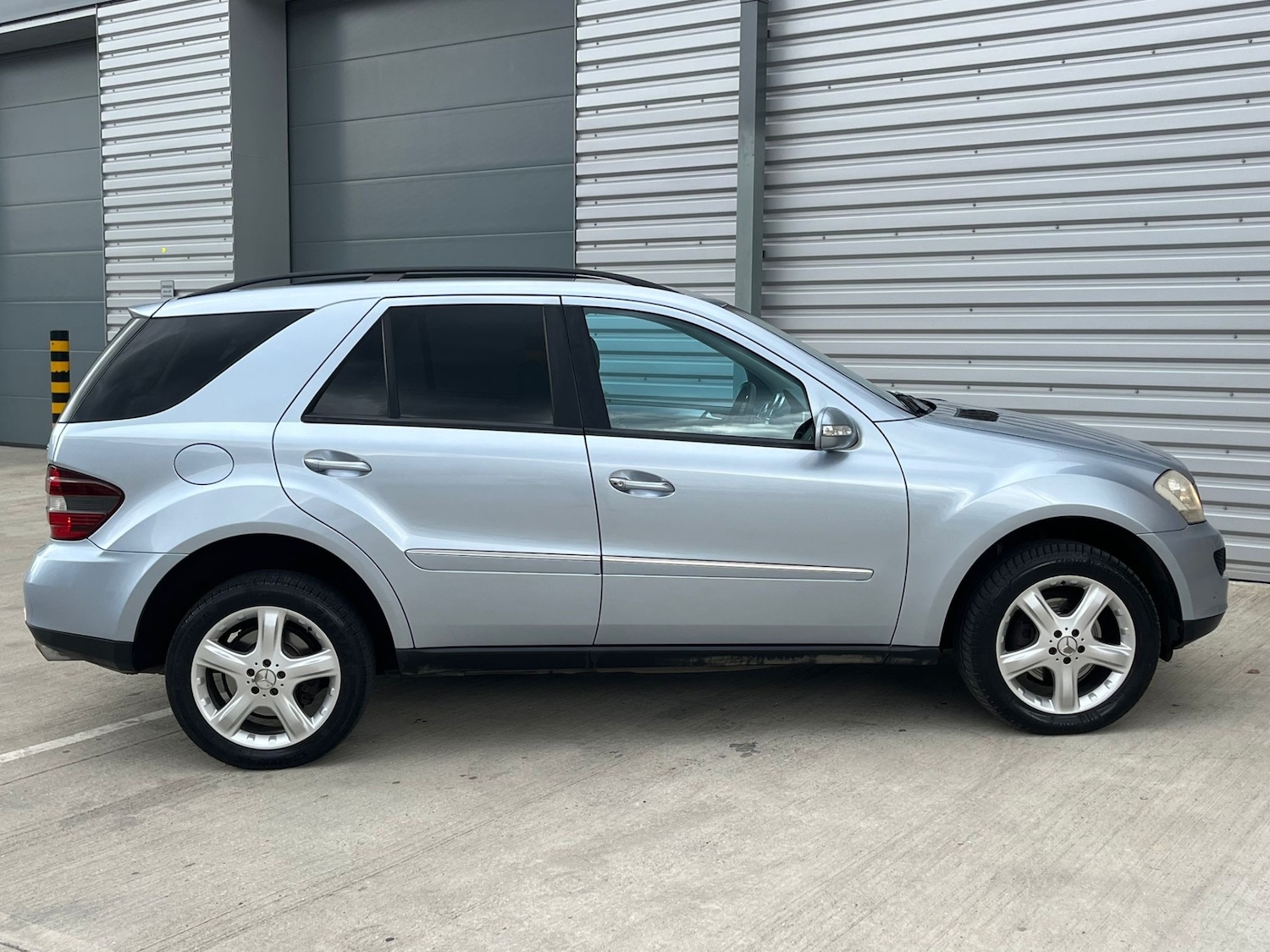 Used Mercedes-Benz M Class 2007 for sale - 76565102: Photo 5