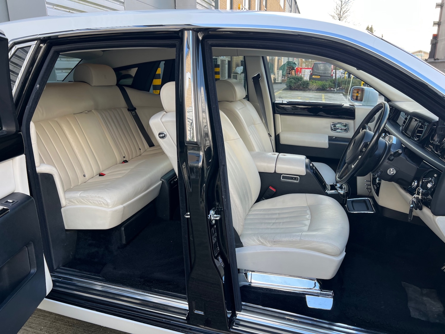 Used Rolls-Royce Phantom 2007 for sale - 77356795: Photo 11