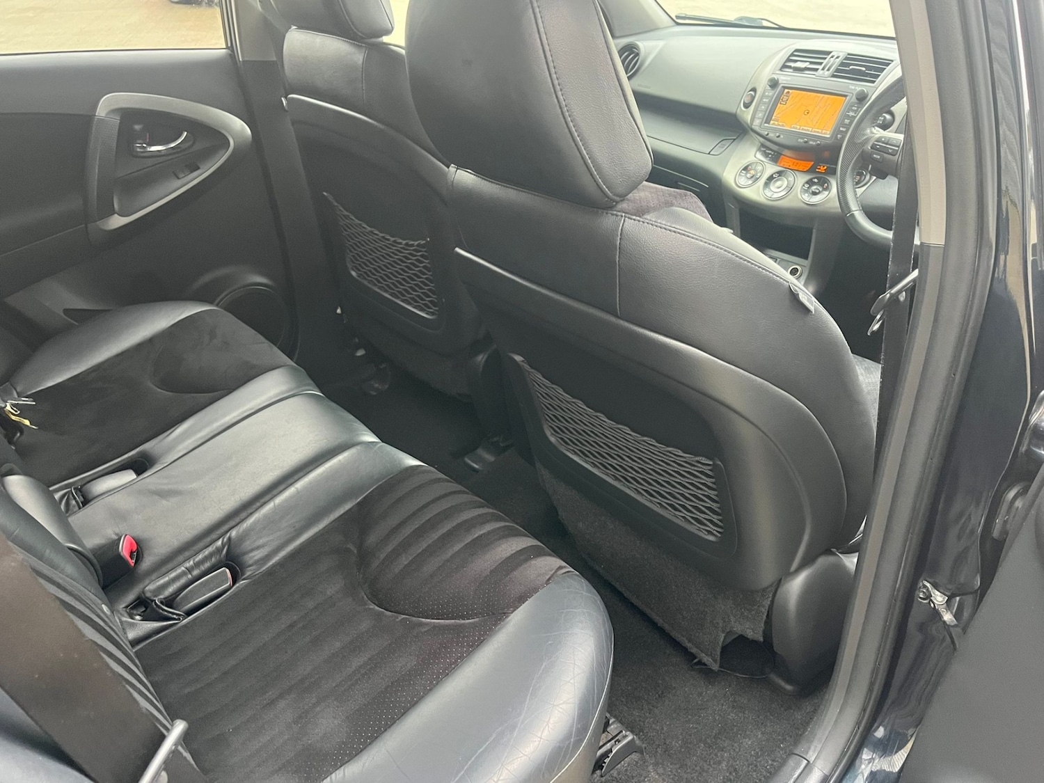 Used Toyota RAV4 2011 for sale - 76730371: Photo 12