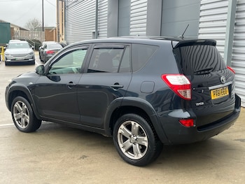 Used Toyota RAV4 2011 for sale - 76730371: Photo