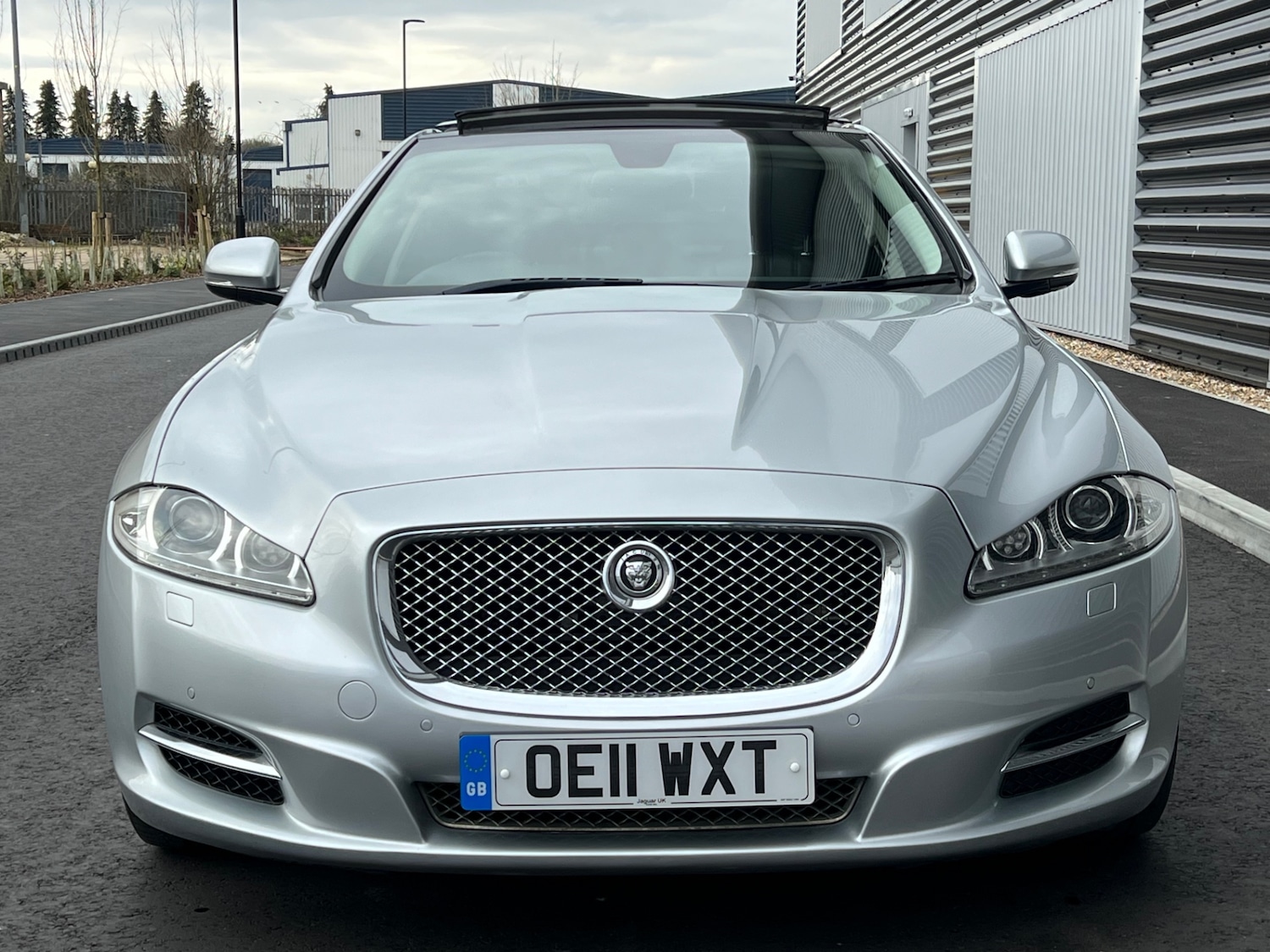 Used Jaguar XJ 2011 for sale - 77732808: Photo 9