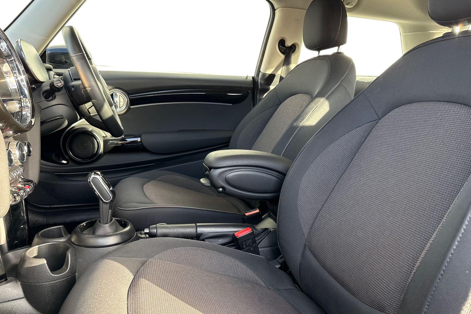 Used MINI Hatch 2023 for sale - 77128757: Photo 16