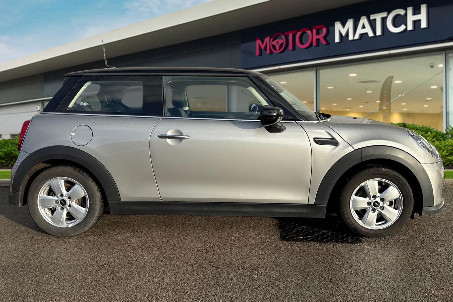 Used MINI Hatch 2023 for sale - 77128757: Photo 3