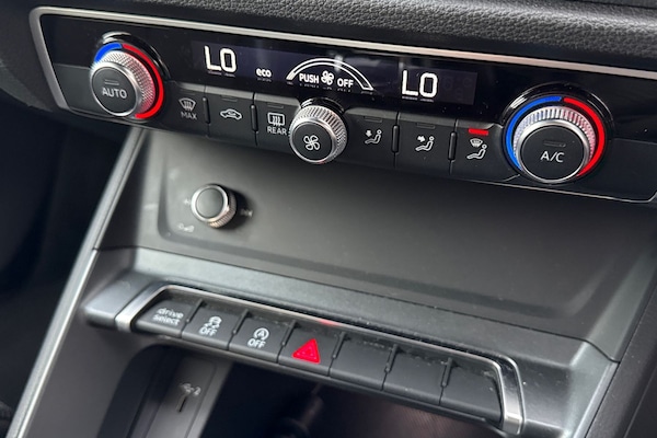 Used Audi Q3 2019 for sale - 76143751: Photo 21