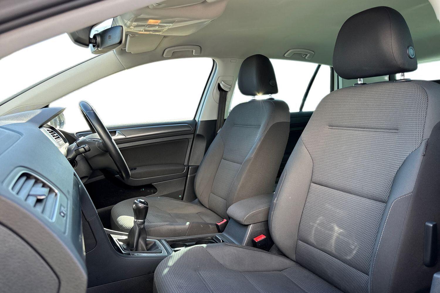 Used Volkswagen Golf 2019 for sale - 78197564: Photo 43