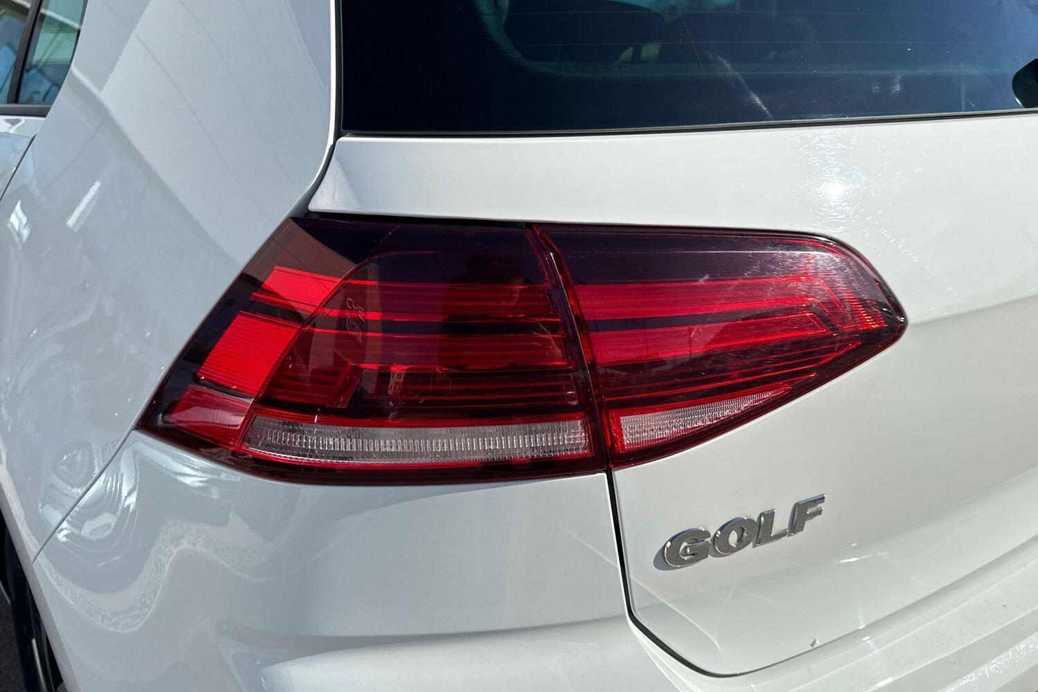 Used Volkswagen Golf 2019 for sale - 78197564: Photo 44