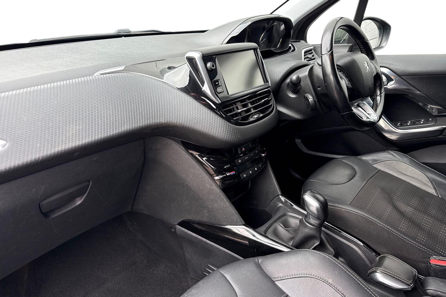 Used Peugeot 2008 2016 for sale - 77515123: Photo 15